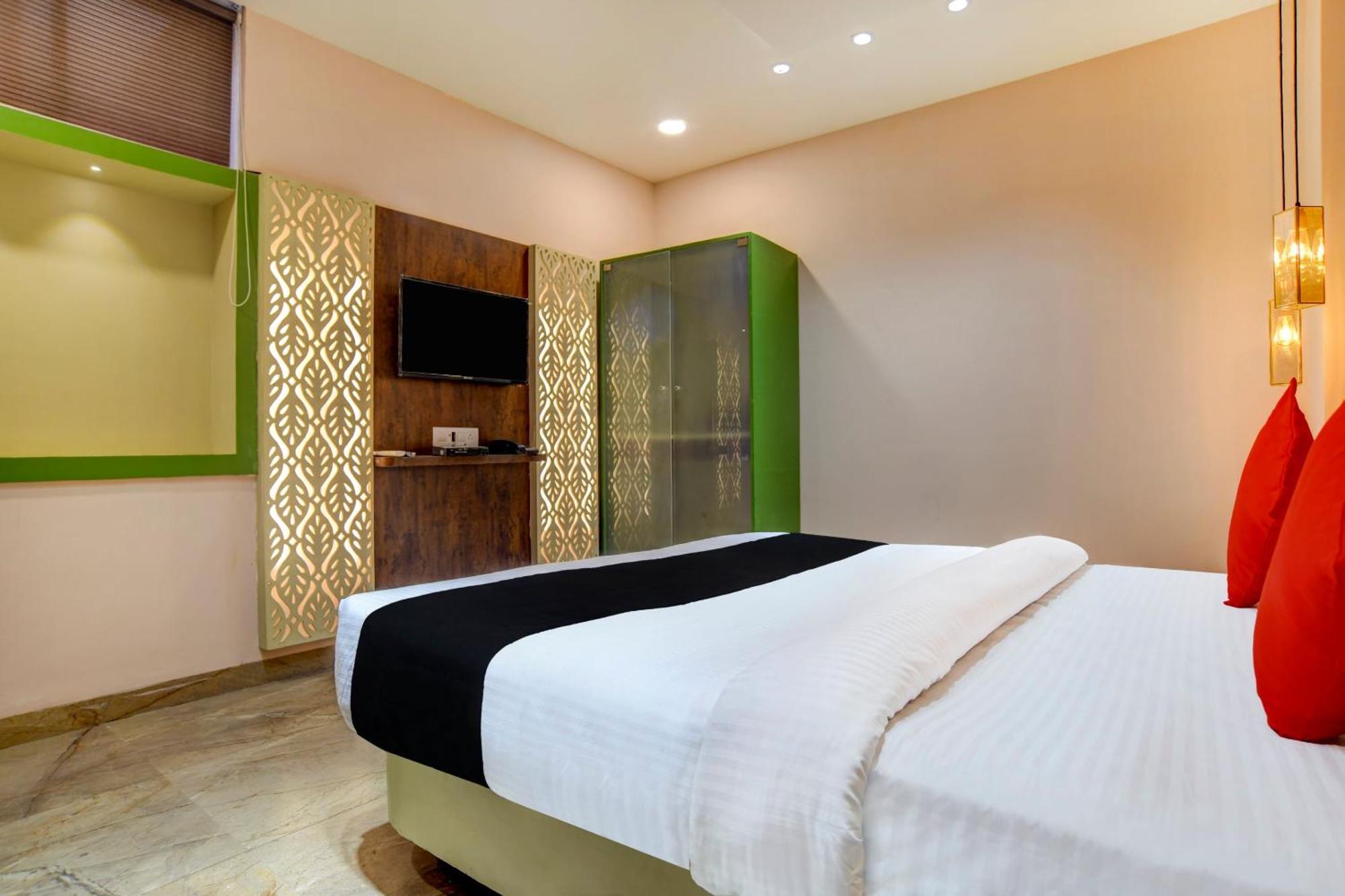 Capital O Abri Krishna Hotel Indore Ngoại thất bức ảnh