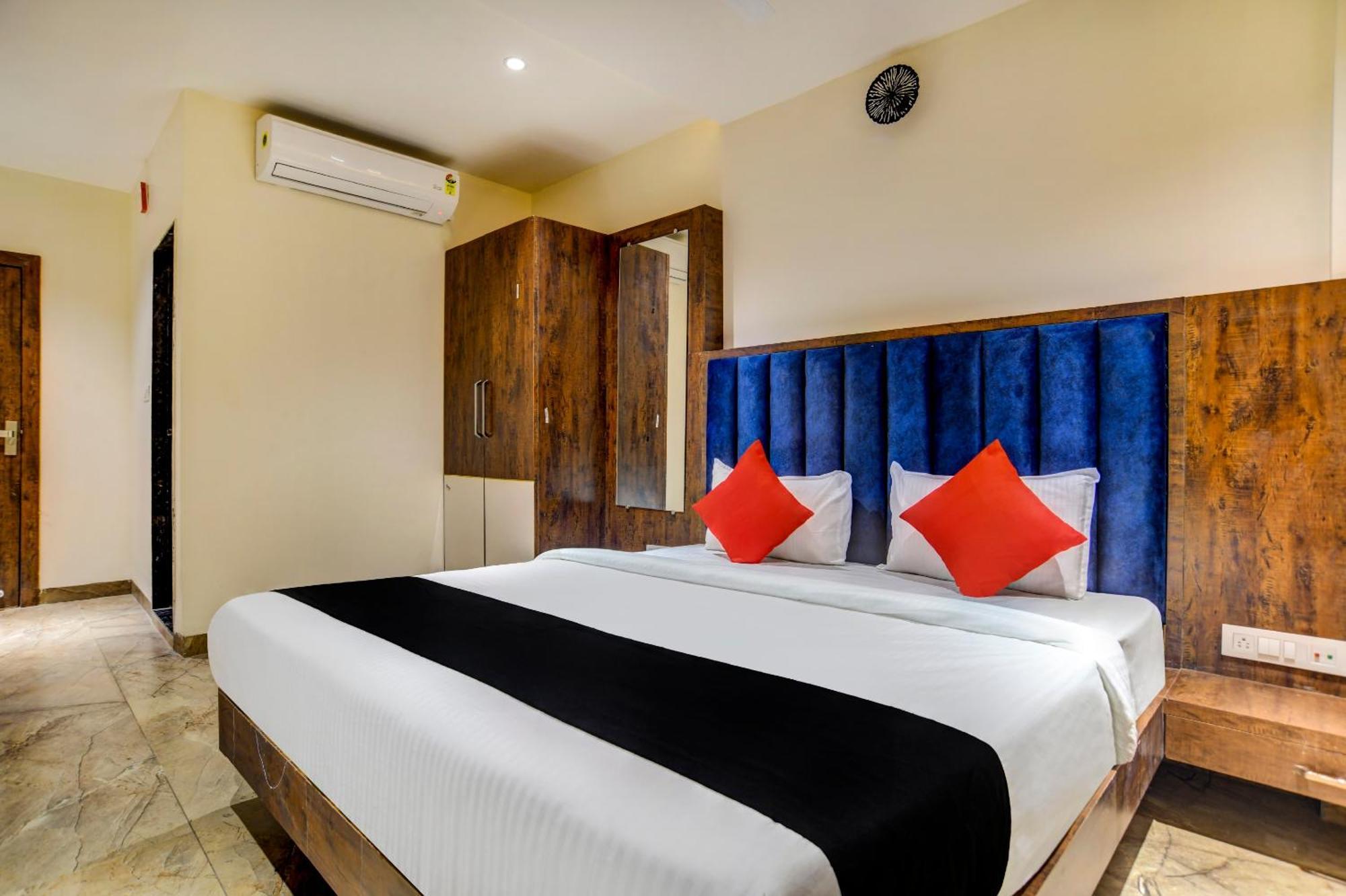 Capital O Abri Krishna Hotel Indore Ngoại thất bức ảnh